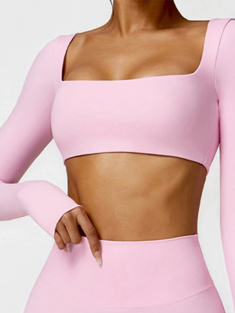 Seamless Motion Top